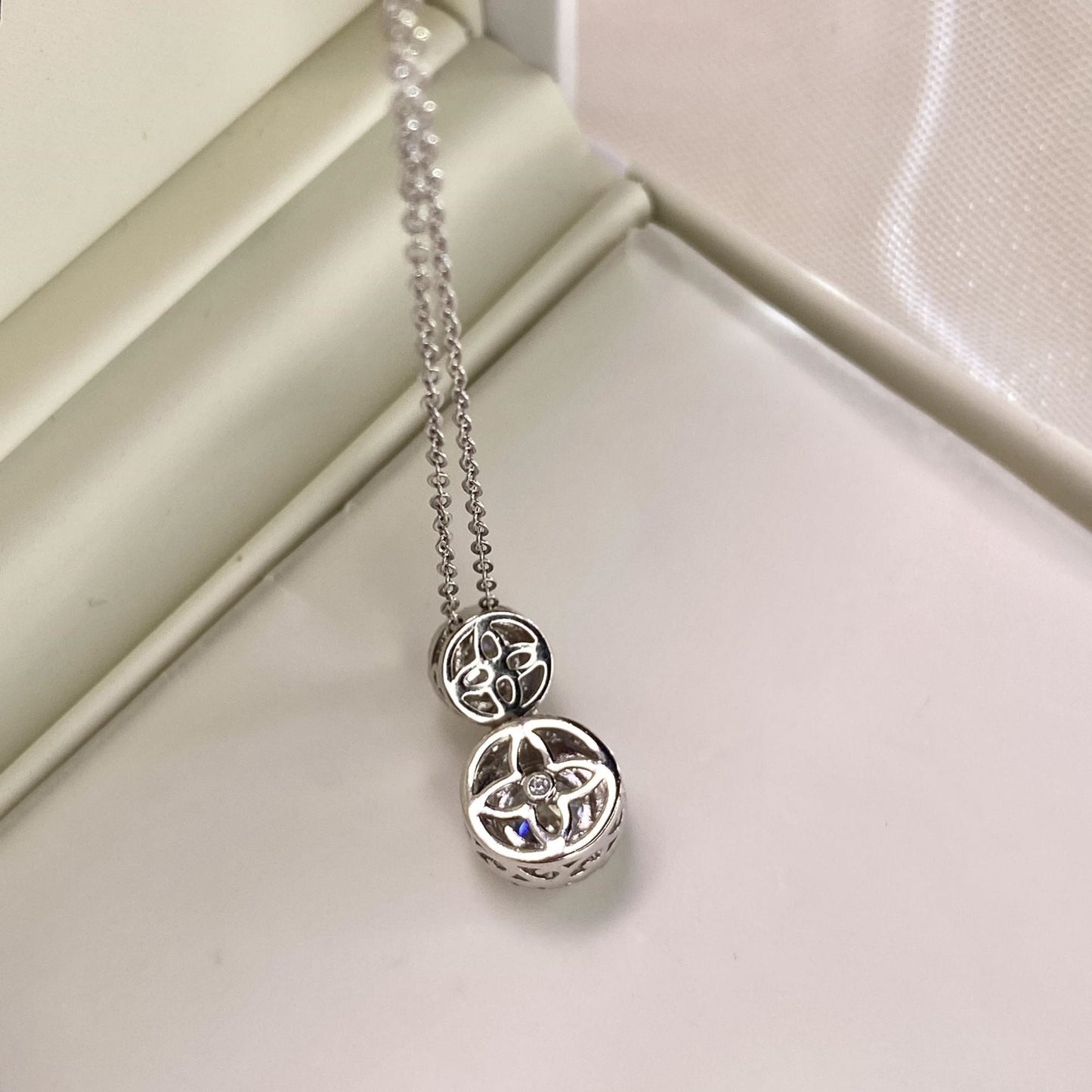 【#19】(コロナネックレス)925スターリングシルバーモアッサナイトネックレス