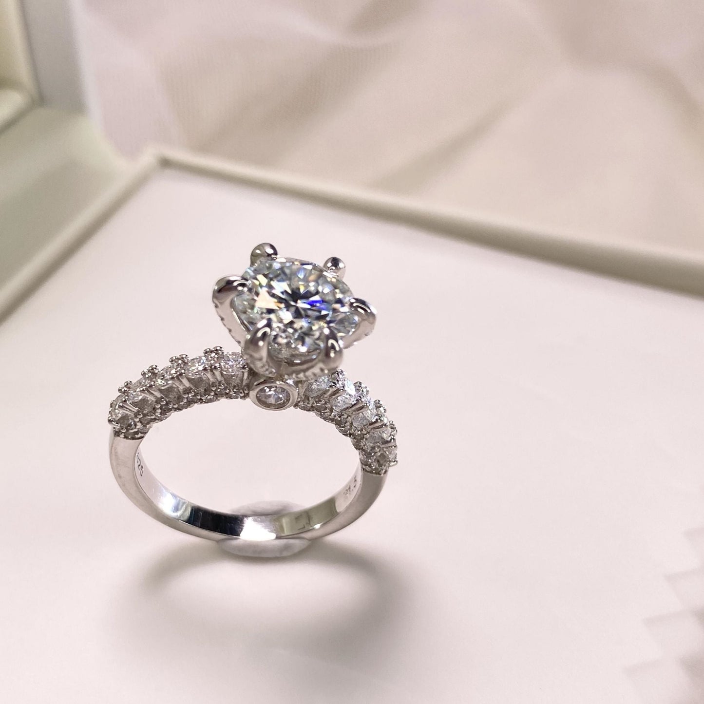 【#17】(Moonlight)925 Sterling Silver Synthetic Moissanite rings