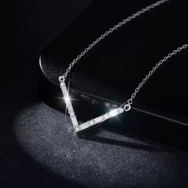 【#500】(Mitchell)925 Sterling Silver Synthetic Moissanite Necklace