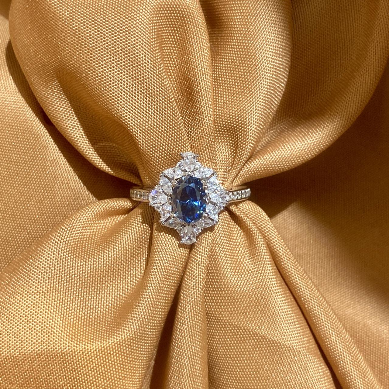 【#H285】(Gretel) 925 Sterling Silver Synthetic Moissanite Ring