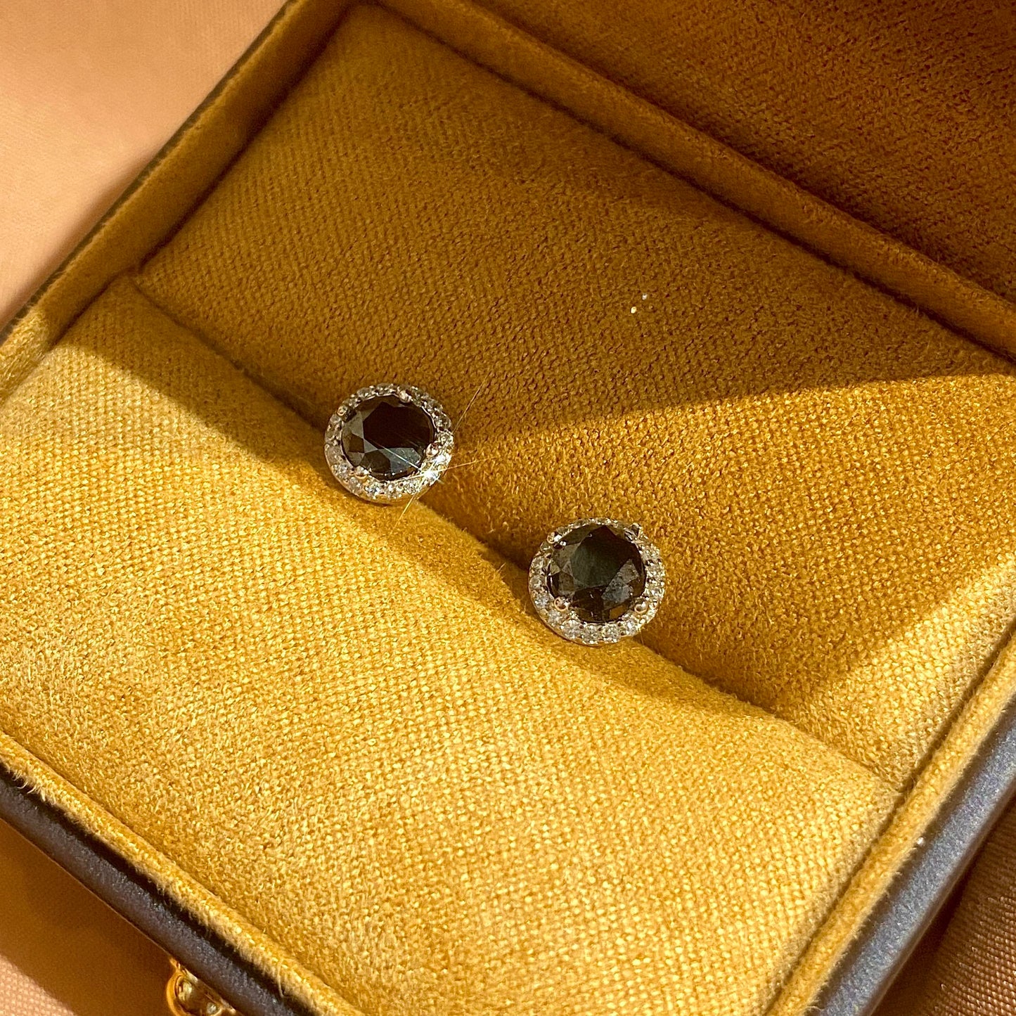 【#H289】(Whitney)925Sterling Silver Synthetic Moissanite earrings